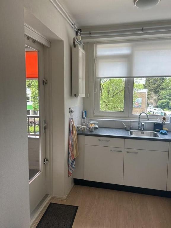 88m² apartment with balcony in Leiden - Image 4