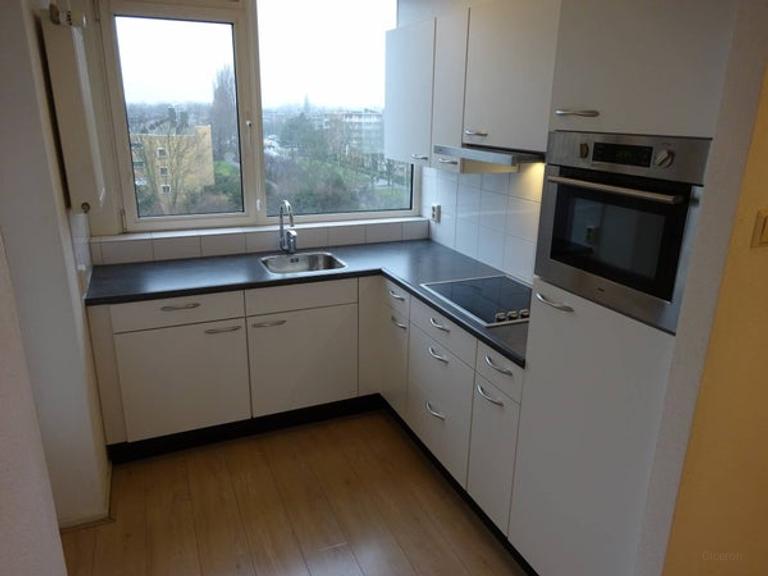 88m² apartment with balcony in Leiden - Image 6