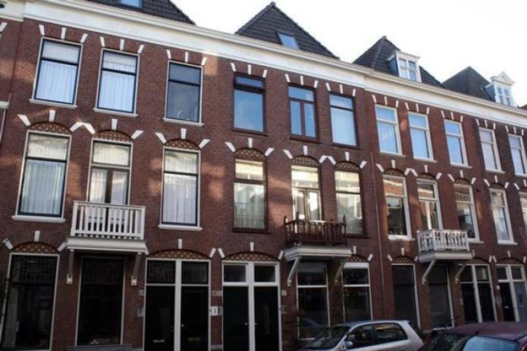 57 m² Student Apartment near Weimarstraat - Image 1