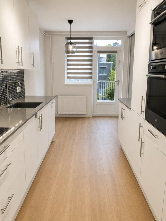 Apartment (73m²) with Canal View - Image 5