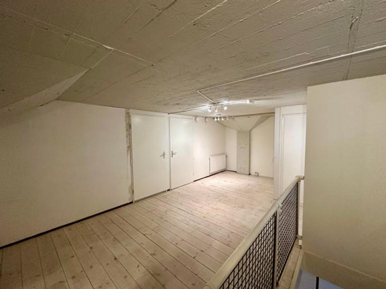 211m2 Loft near Zaandam Station - Image 18