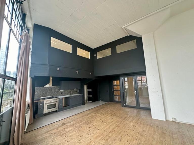 211m2 Loft near Zaandam Station - Image 10