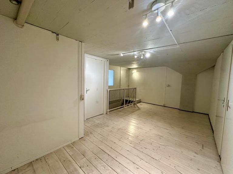 211m2 Loft near Zaandam Station - Image 19