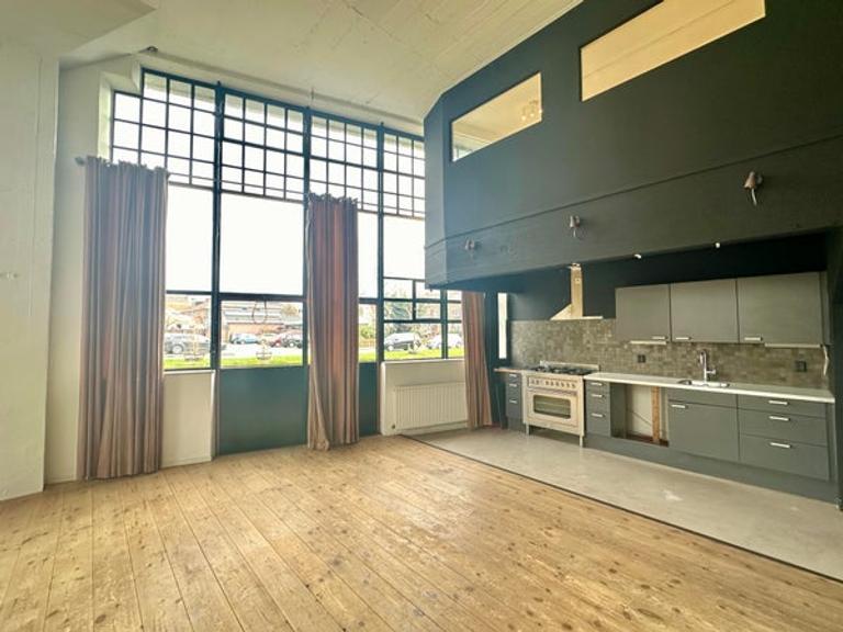 211m2 Loft near Zaandam Station - Image 6