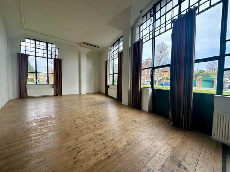 211m2 Loft near Zaandam Station - Image 4