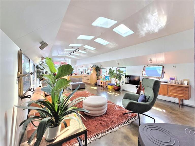 Houseboat of 170m2 on the Borneokade - Image 7