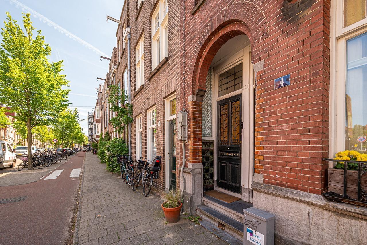 Large townhouse in Middenmeer - Image 4