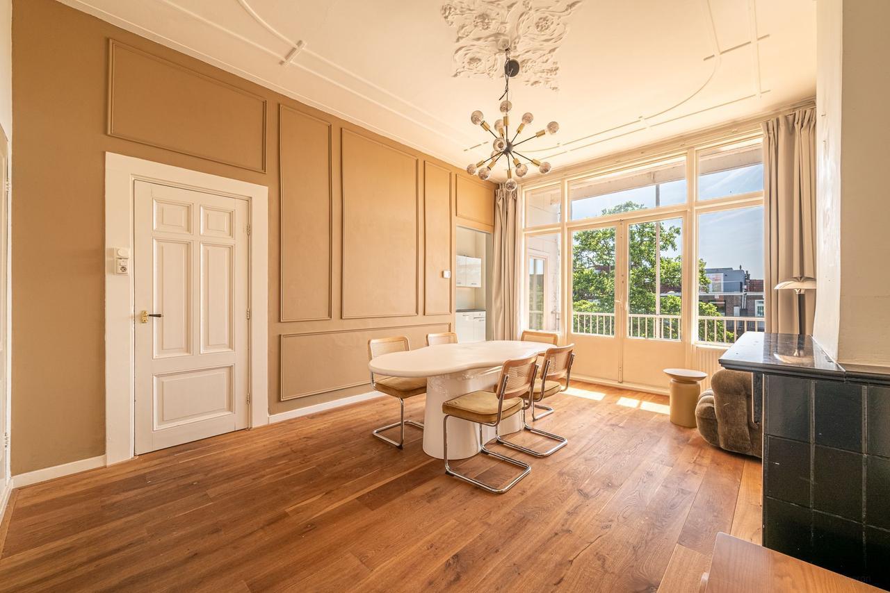 Large townhouse in Middenmeer - Image 3