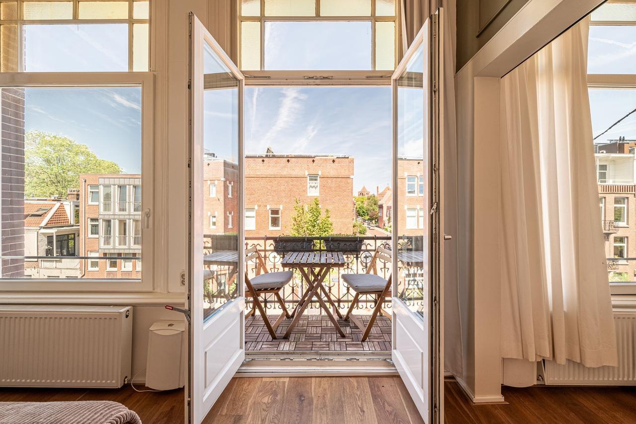 Large townhouse in Middenmeer - Image 12