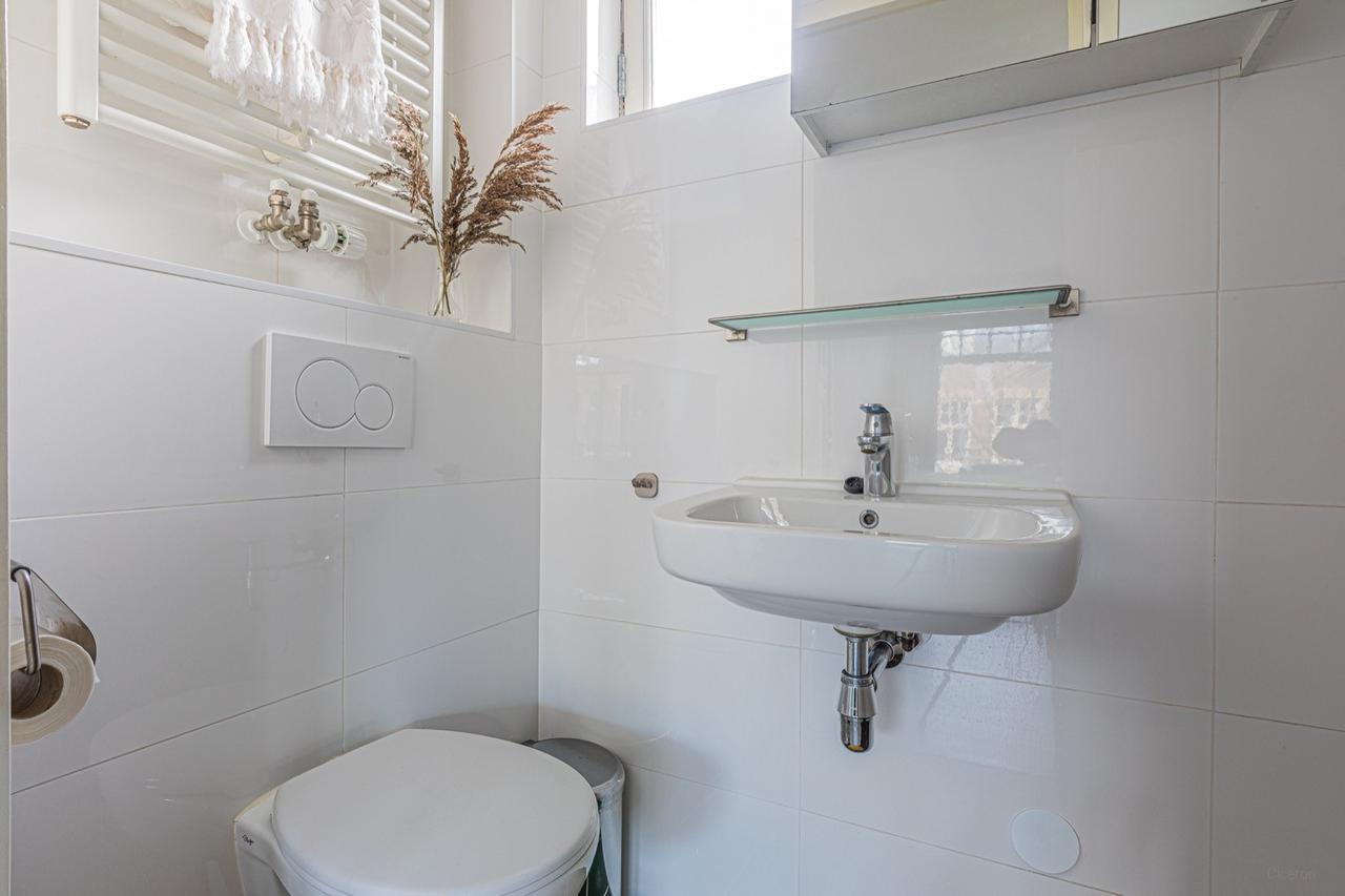 Furnished 60m² in Oud-West - Image 11