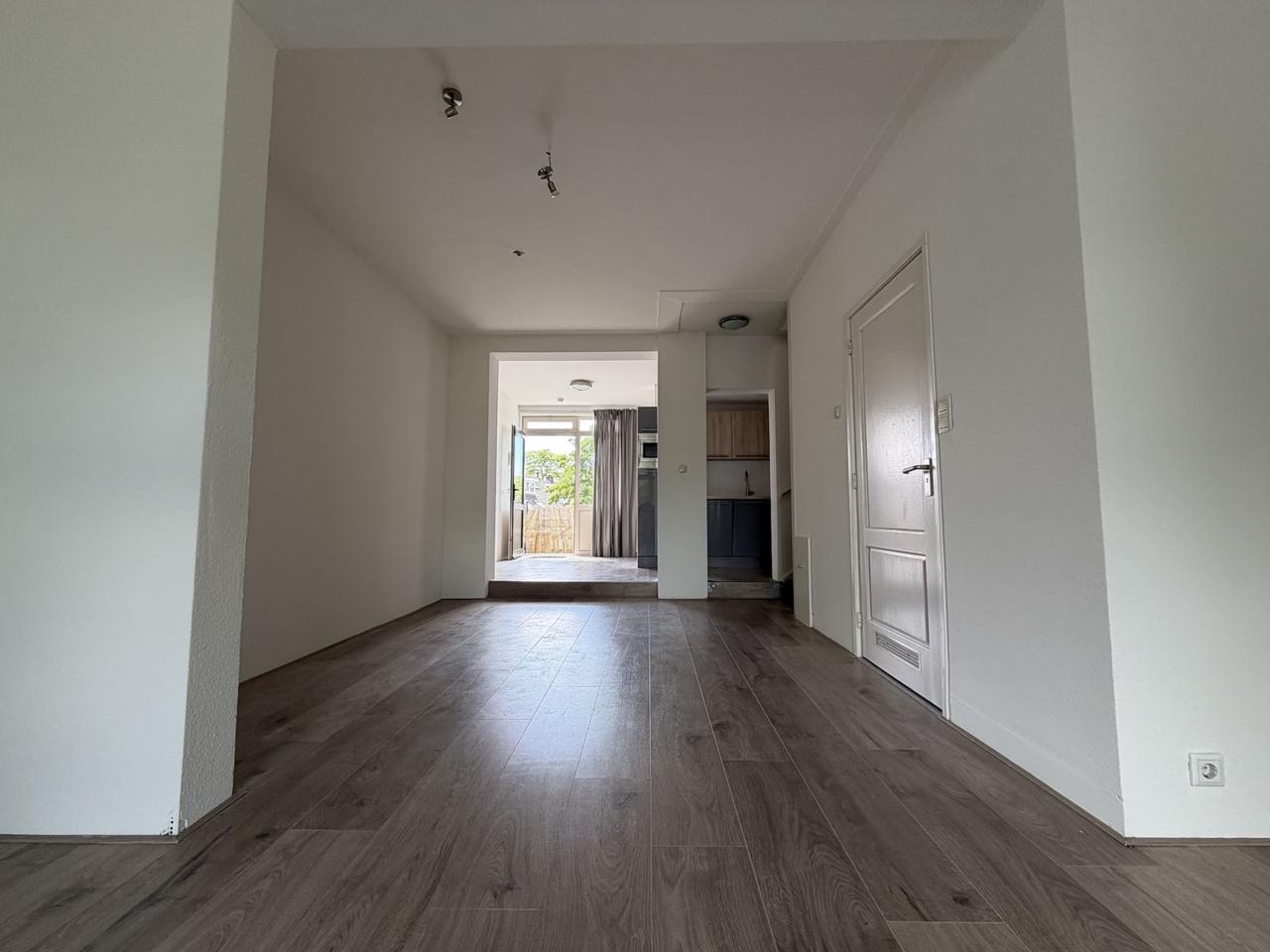 Modern apartment (65m²) with 2 bedrooms in Assendorp - Image 5