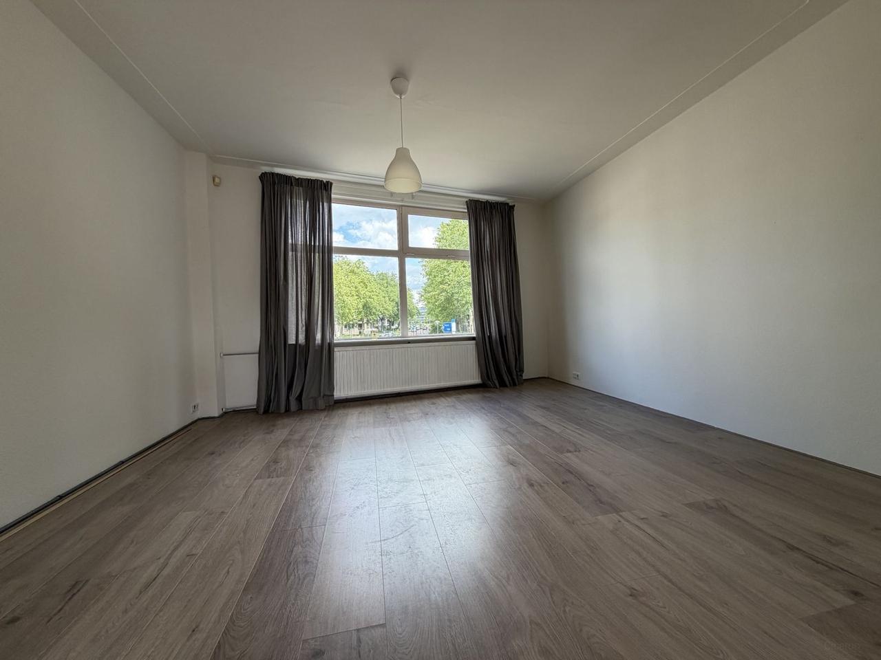 Modern apartment (65m²) with 2 bedrooms in Assendorp - Image 3