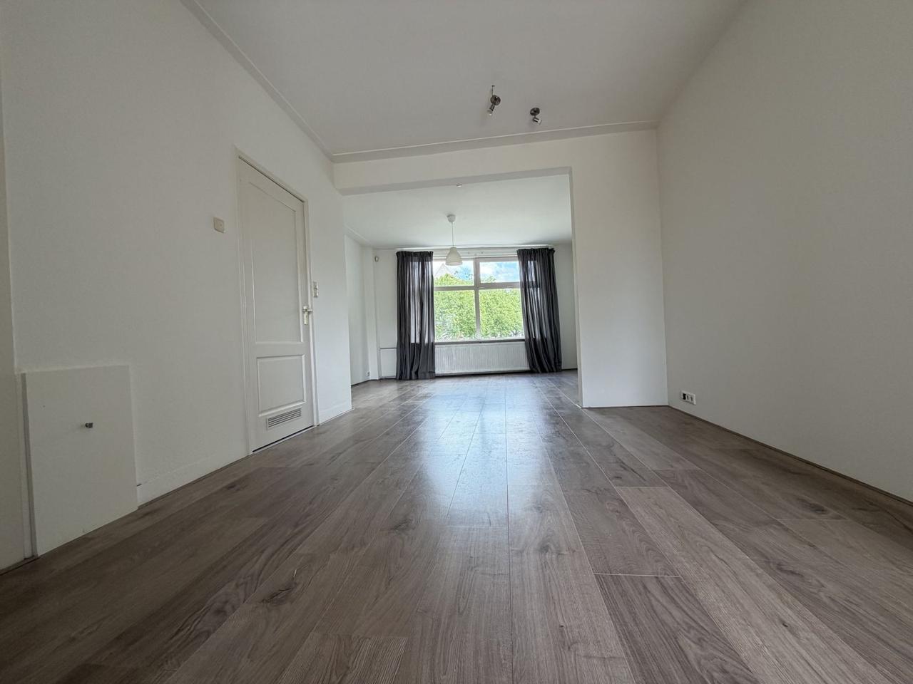 Modern apartment (65m²) with 2 bedrooms in Assendorp - Image 2
