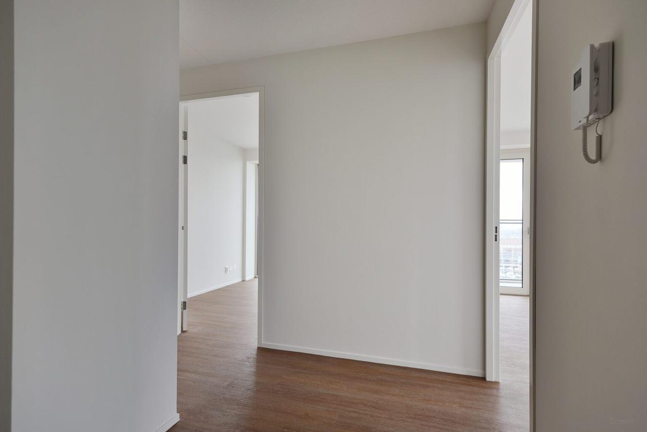 Modern 90m² appartement met zeezicht - Afbeelding 9