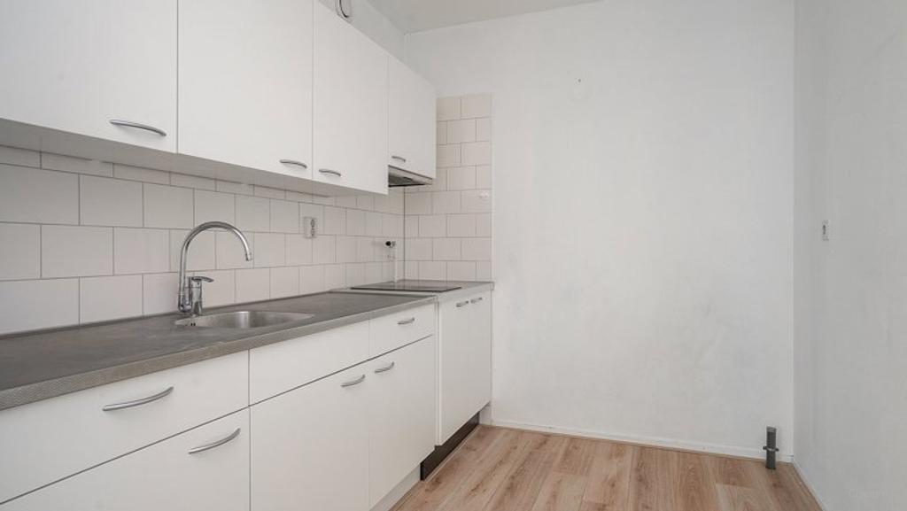 Tweekamerappartement met balkon in de Kleurenbuurt - Afbeelding 2