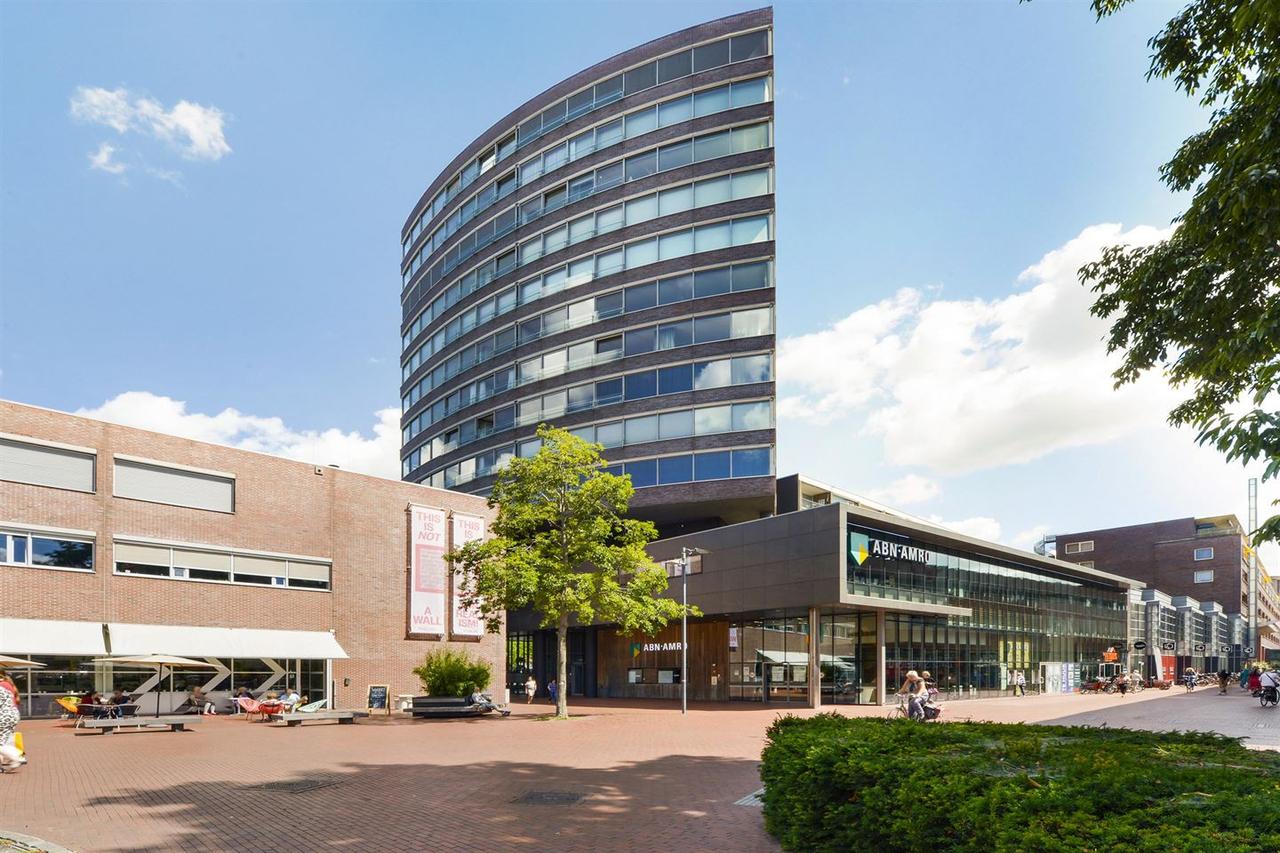 145m² living in the heart of Amstelveen - Image 1