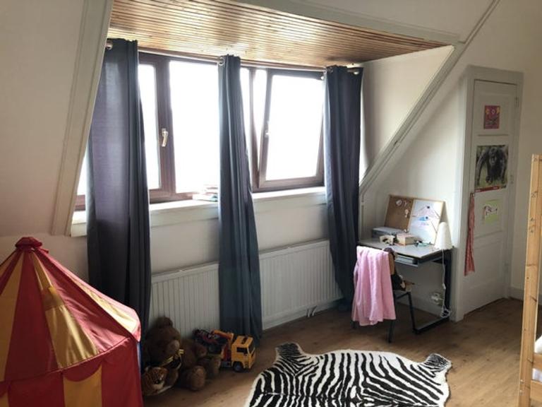 Upper-floor apartment of 110 m² with roof terrace in Alteveer - Image 18