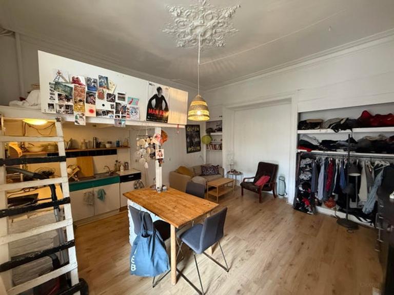 Room of 25m² with private kitchen in Wyck - Image 2