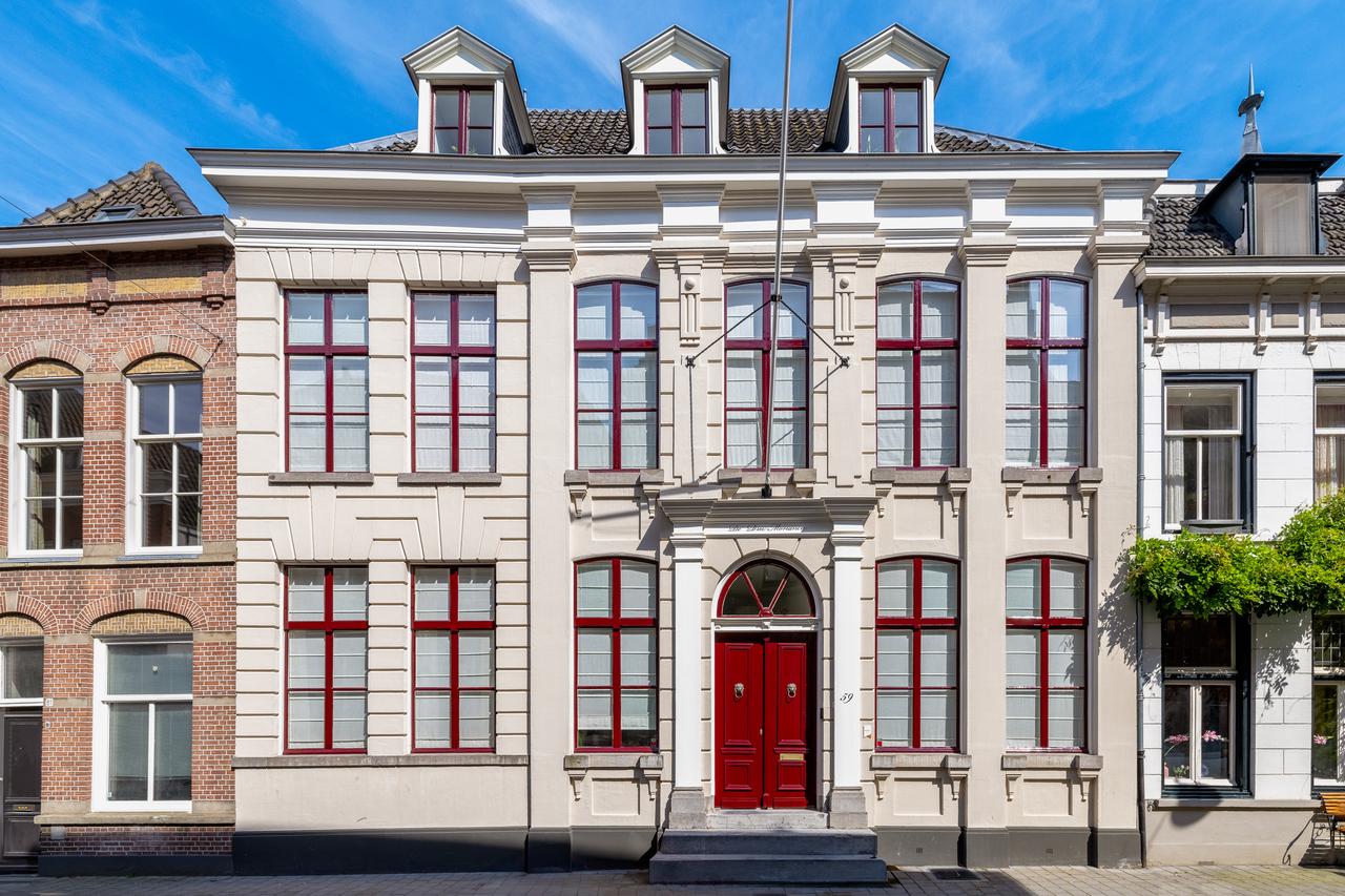 Huren in hartje Postelstraat - Afbeelding 1