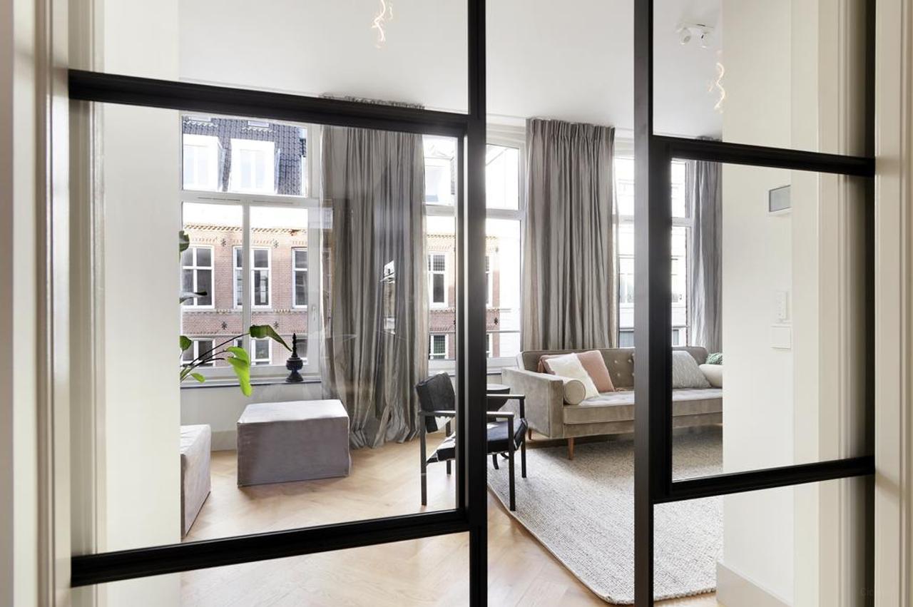 Gemeubileerd 2-kamerappartement met balkon - Afbeelding 3
