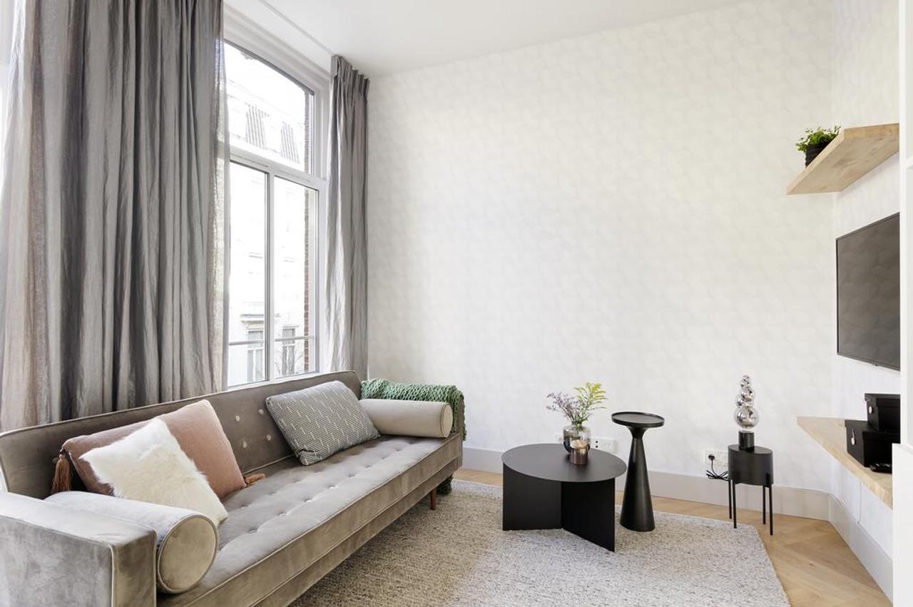 Gemeubileerd 2-kamerappartement met balkon - Afbeelding 5