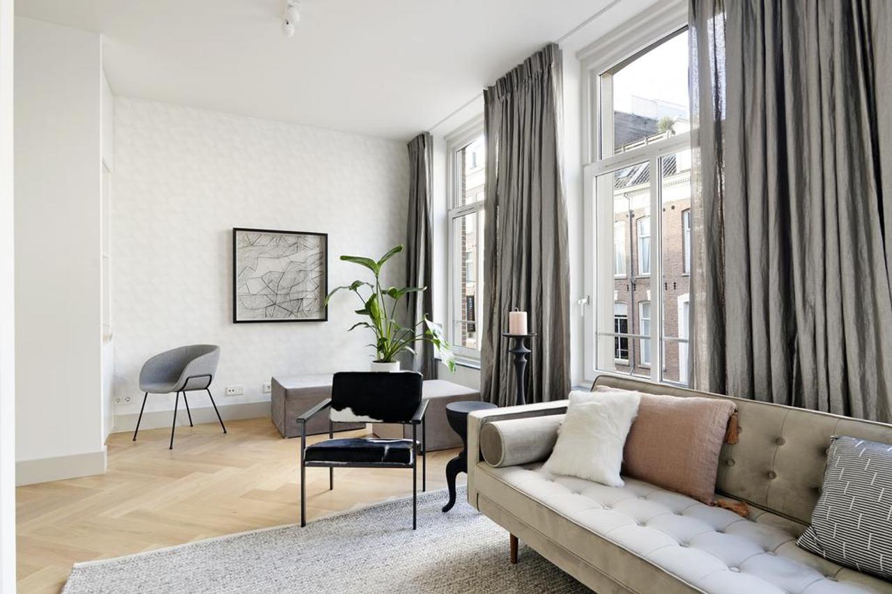 Gemeubileerd 2-kamerappartement met balkon - Afbeelding 7