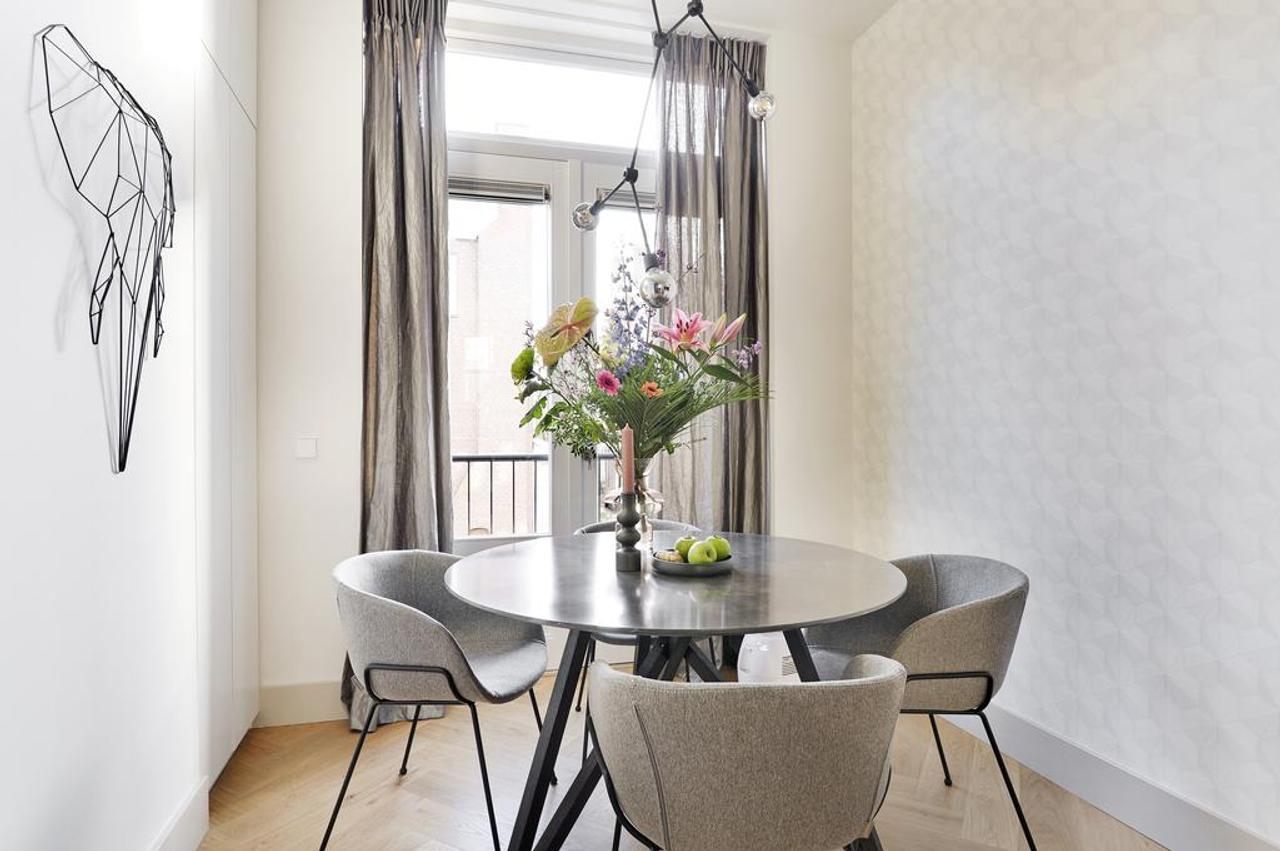 Gemeubileerd 2-kamerappartement met balkon - Afbeelding 9