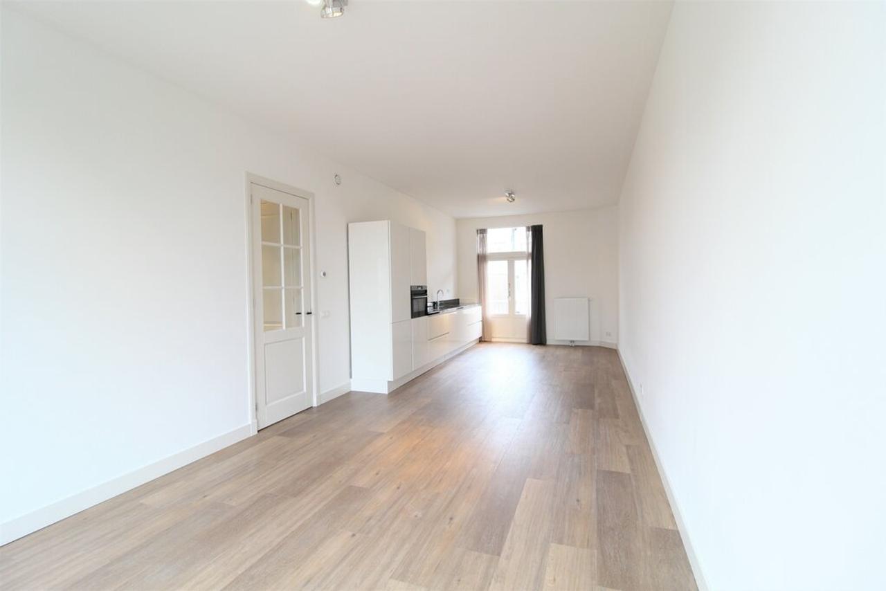 78 m2 with balcony near Vondelpark - Image 2