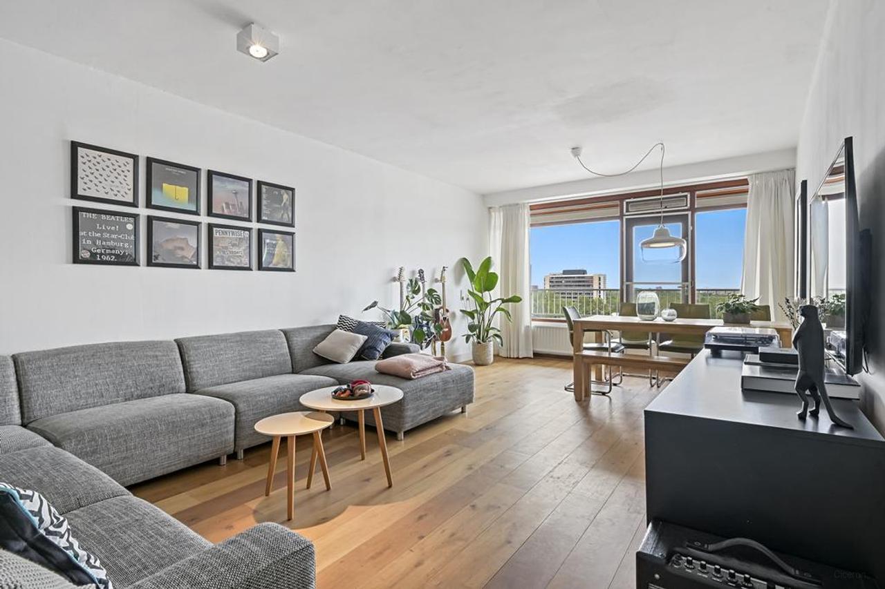Hoekappartement van 89 m² op de 9e verdieping - Afbeelding 2