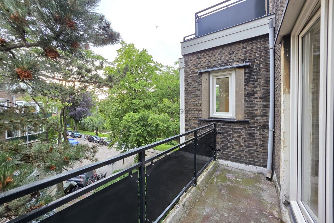 3-bedroom apartment with balcony in Blijdorp - Image 15