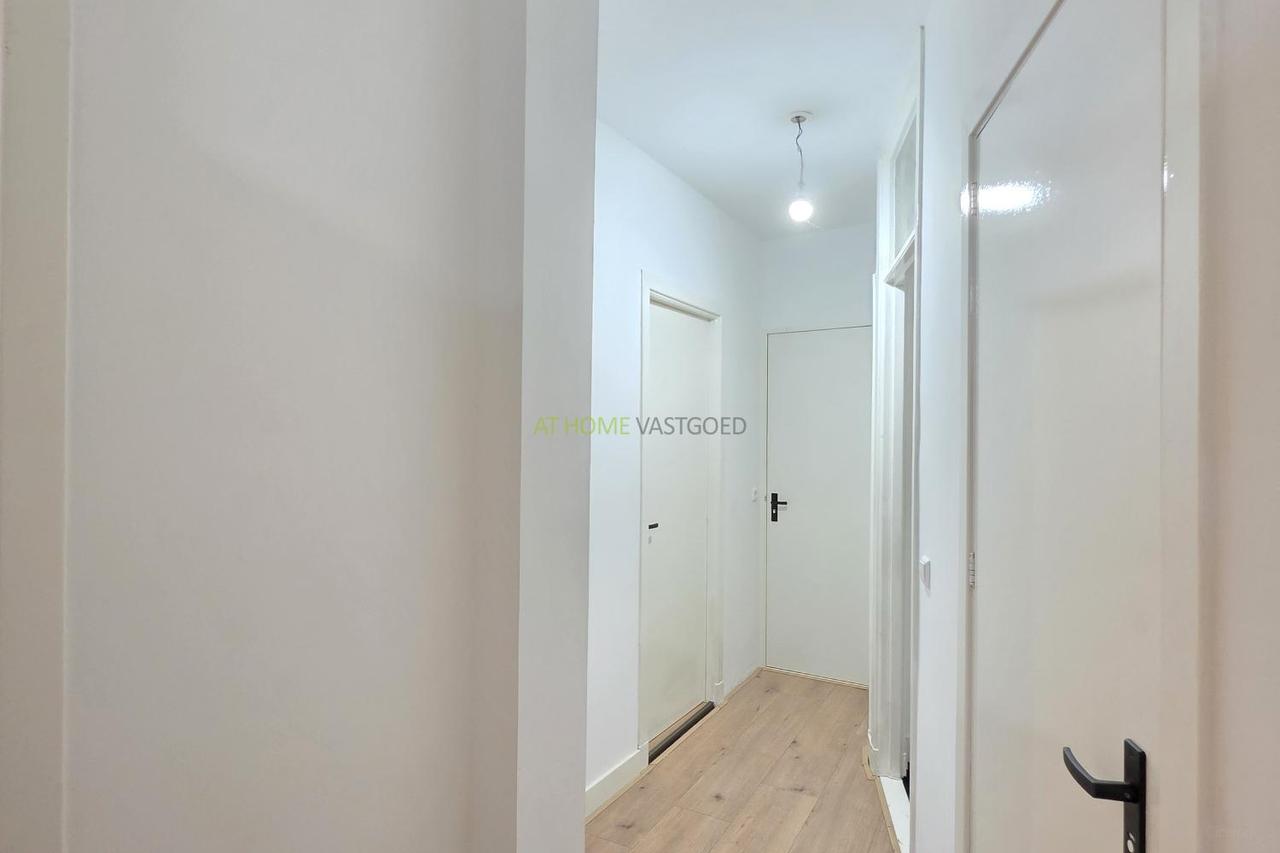 1-bedroom apartment with garden in Oud-Mathenesse - Image 3