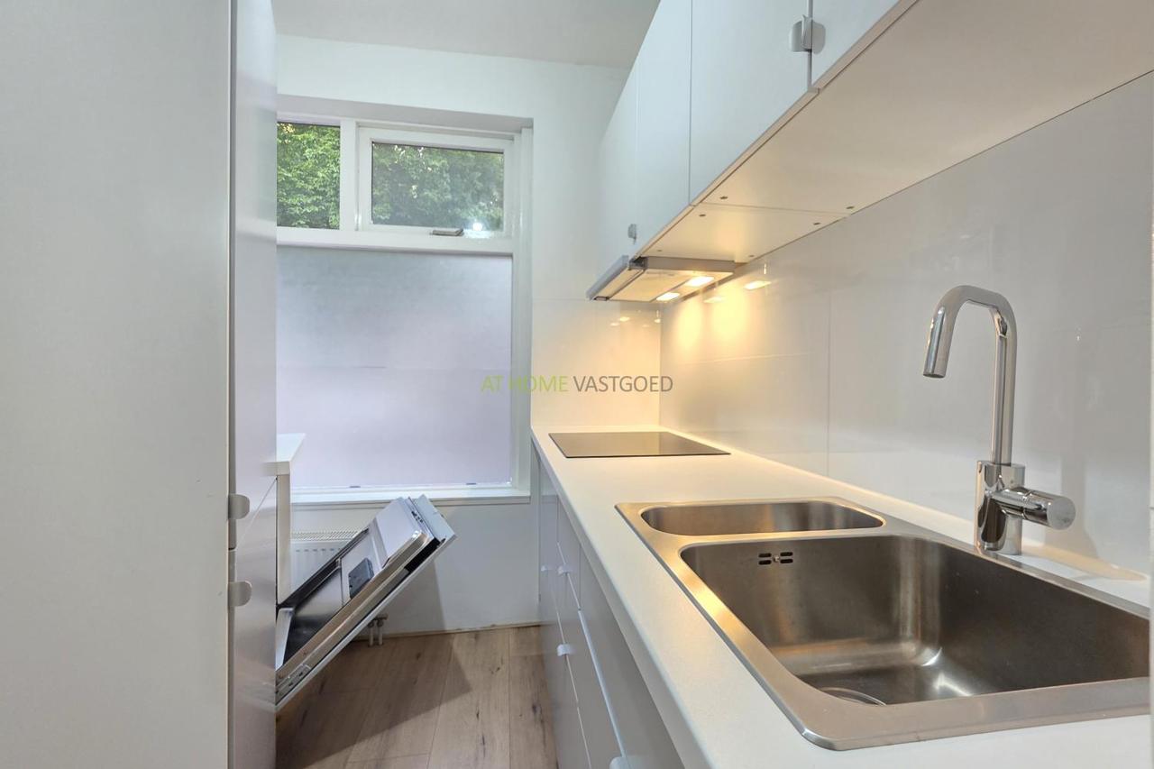1-bedroom apartment with garden in Oud-Mathenesse - Image 16