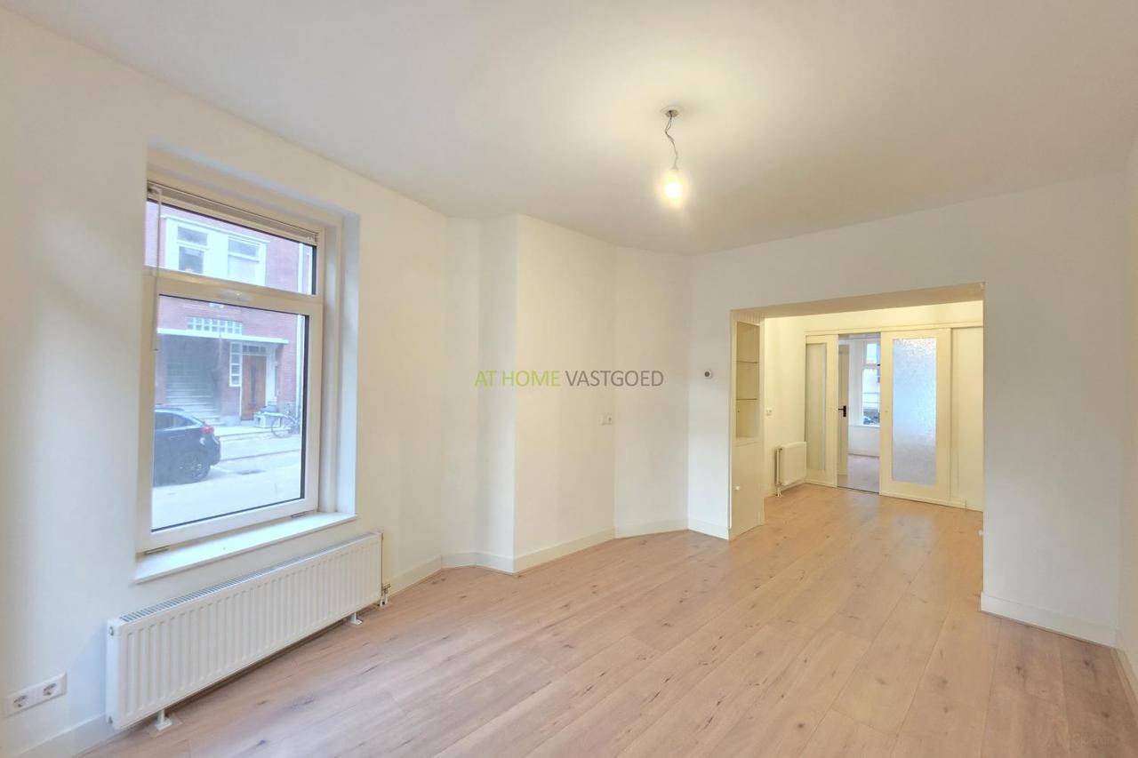 1-bedroom apartment with garden in Oud-Mathenesse - Image 5
