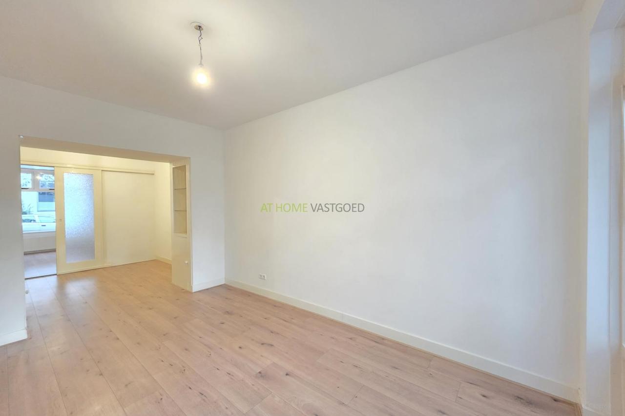 1-bedroom apartment with garden in Oud-Mathenesse - Image 6