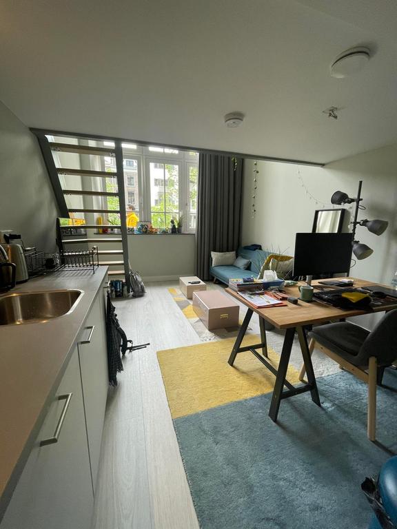 Living on the Oudegracht with a mezzanine - Image 5