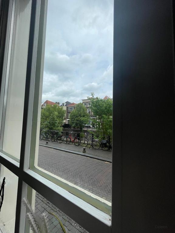Living on the Oudegracht with a mezzanine - Image 8