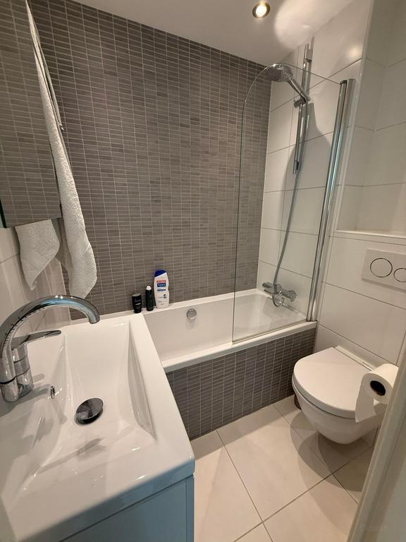 Furnished 2-room apartment near Rembrandtpark - Image 12
