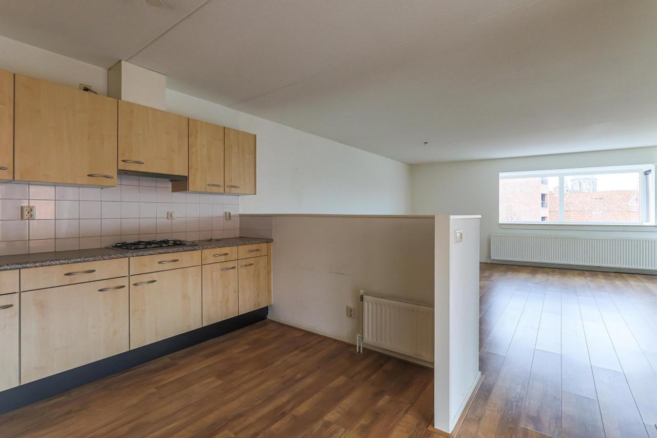 Bovenste verdieping met balkon in centrum - Afbeelding 22