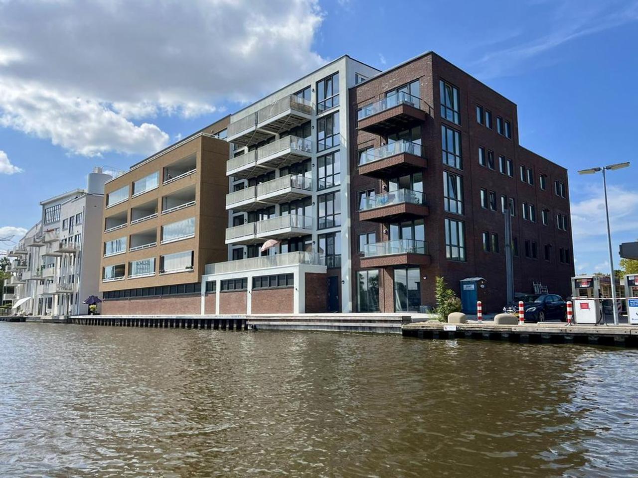 3-kamerappartement aan de Zaan met balkon - Afbeelding 1