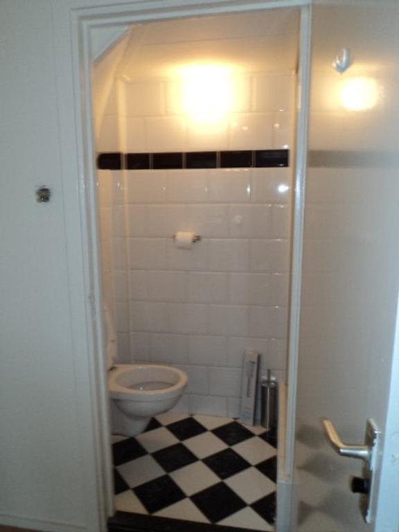 2-kamer appartement vlak bij centrum - Afbeelding 3