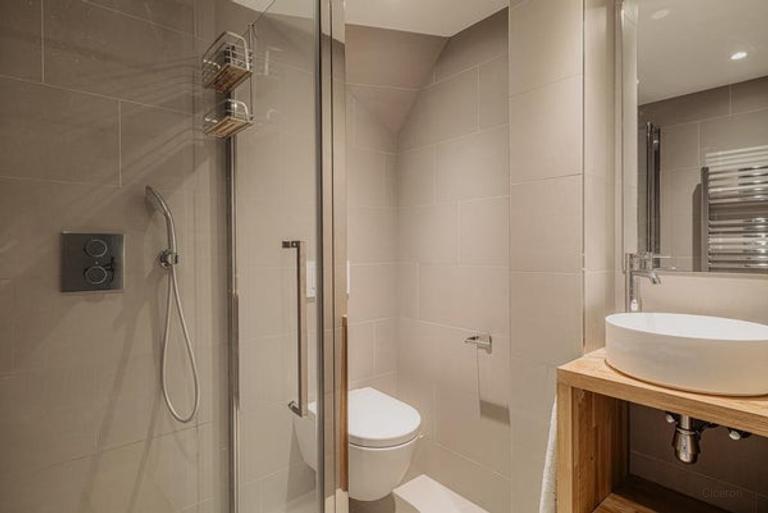 Gemeubileerde benedenwoning met 40m² tuin in Oud-West - Afbeelding 13
