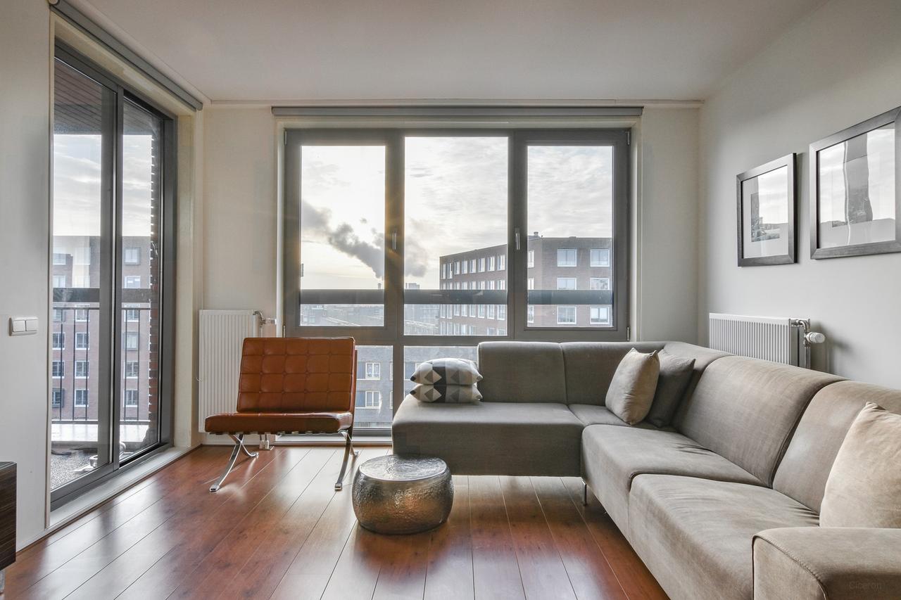 Studentenappartement met balkon aan 't IJ - Afbeelding 2