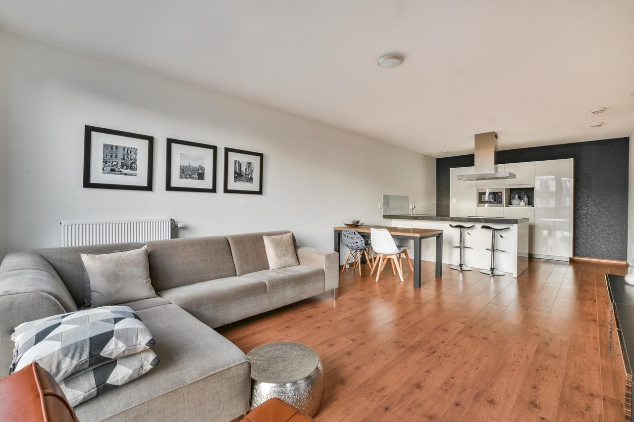 Studentenappartement met balkon aan 't IJ - Afbeelding 3