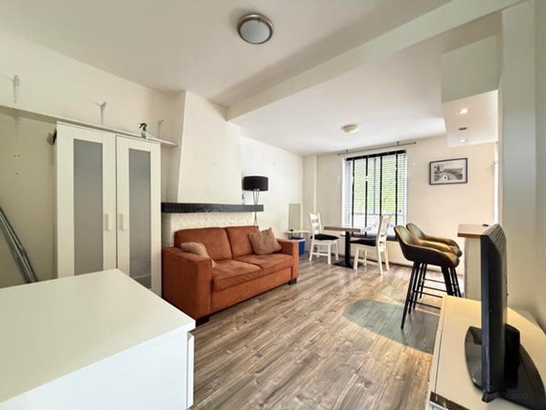 Rooftop terrace and furnished in Heuvel - Image 2