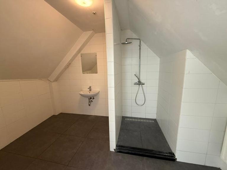 Tijdelijke gezinswoning met 3 slaapkamers - Afbeelding 4