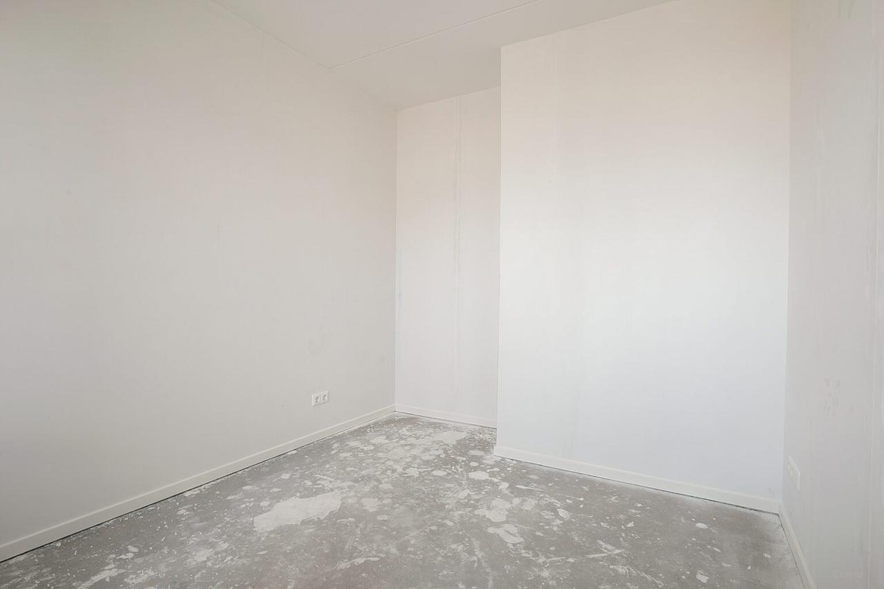 Waterfront Apartment in Transwijk - Image 12