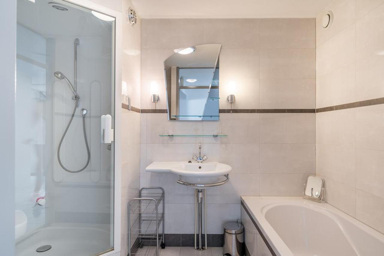 3-room apartment on the Maas with terrace - Image 19