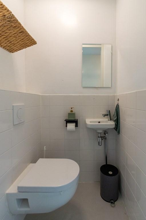 Furnished 1-bedroom apartment with balcony - Image 10