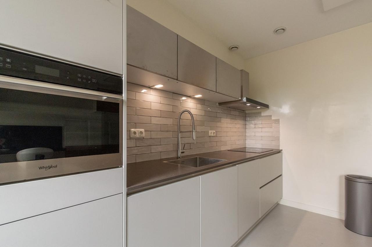 Furnished 1-bedroom apartment with balcony - Image 6