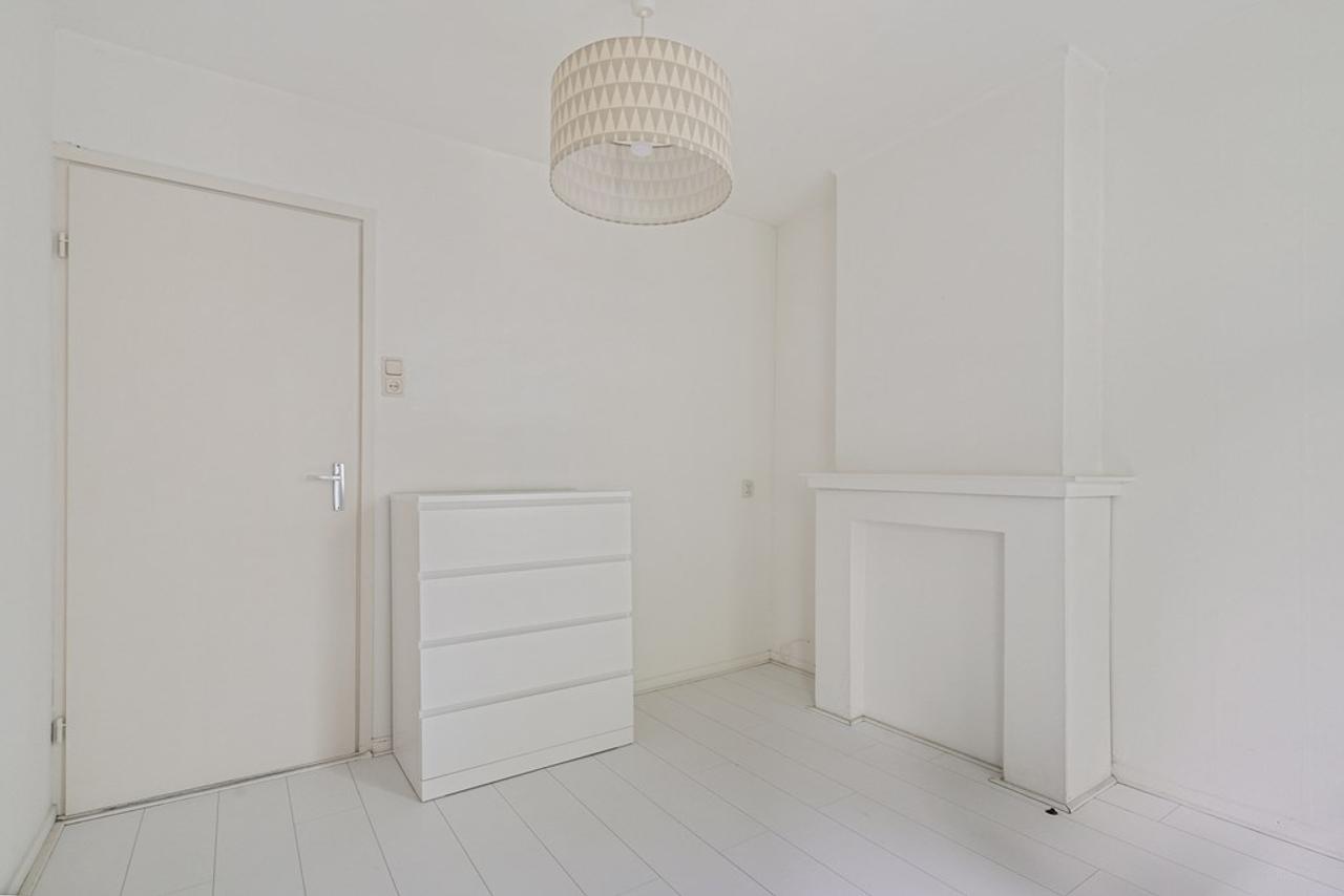 2-bedroom apartment in De Pijp - Image 10